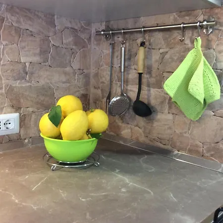 Dom wakacyjny Gemuetliches Mit Kamin In Porto Tramat By Interhome *